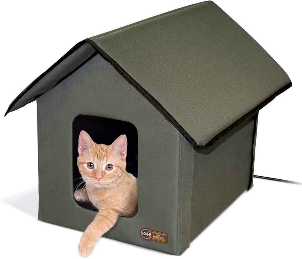 Outdoor Heated Cat House Shelter